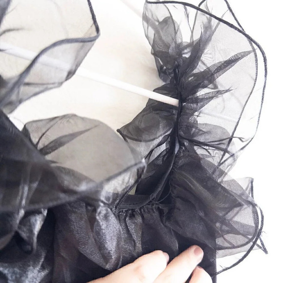 NEW Intimately Free People Ruffle Haute Wired Black Bodysuit Size XS - Picture 4 of 6